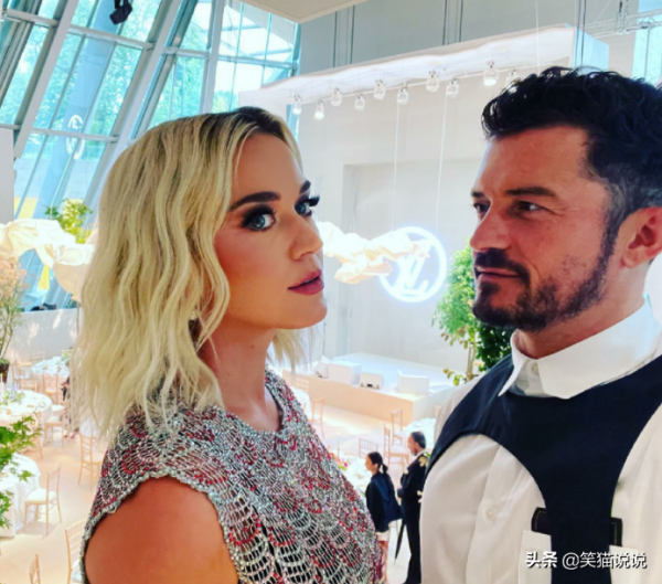 水果姐精靈王子女兒首曝光，金髮大眼好像奧蘭多，肉臉嘟嘟好可愛