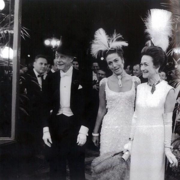 溫莎公爵夫人手鐲再次拍賣，為什麼她的珠寶總能拍出天價？