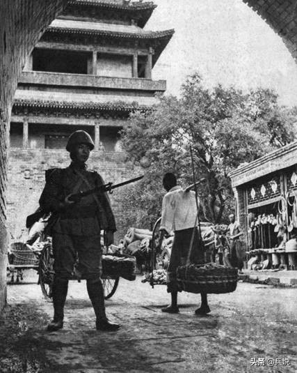 傳奇!2名新四軍推著棺材,滿載武器和檔案,成功穿行700裡敵佔區 傳奇!2名新四軍推著棺材,滿載武器和檔案,成功穿行700裡敵佔區