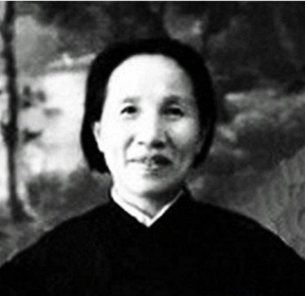 毛主席70大壽，親自派車去接毛遠志：這麼多年，你怎麼不來看我？