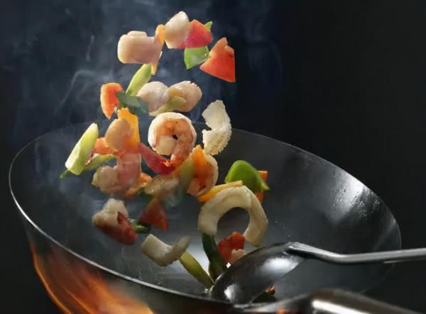 「每日黃詩」溫柔的大火與文火,沸騰的水!(《廚房辭》) 「每日黃詩」溫柔的大火與文火,沸騰的水!(《廚房辭》)