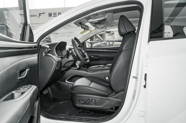 全新第五代途勝L，16.18萬就能買到，高顏值大軸距，有沒有心動？