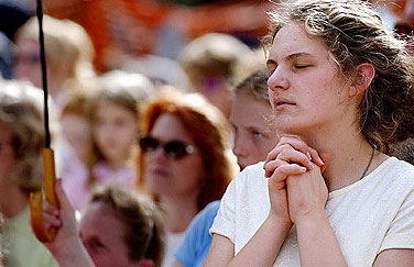 女植物人被餓13天后死亡,驚動美國總統,植物人生死該由誰決定? 女植物人被餓13天后死亡,驚動美國總統,植物人生死該由誰決定?