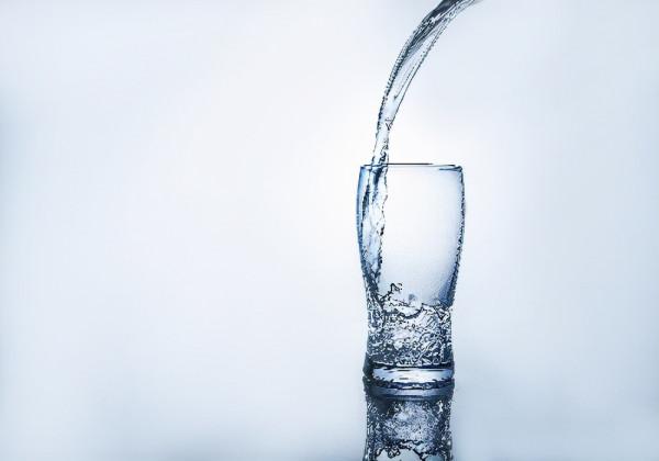 寒冷乾燥的冬季總感覺喉嚨痛，不要病急亂投醫，學會4點或許有用