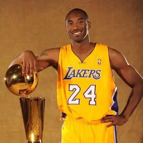 諾天王一人一城，NBA一人一城且至少拿到五個總冠軍的都有誰？