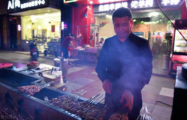 夫妻倆利用“返現模式”賣燒烤,一年盈利110萬,方案值得借鑑 夫妻倆利用“返現模式”賣燒烤,一年盈利110萬,方案值得借鑑