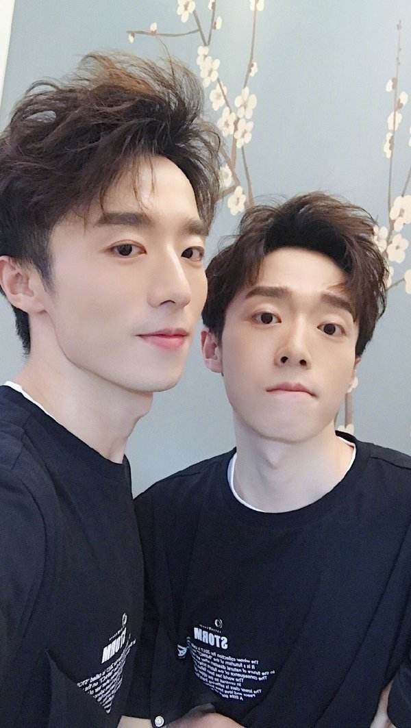 北大最帥雙胞胎苑子文苑子豪的蛻變，你知道他們現在怎麼樣了嗎