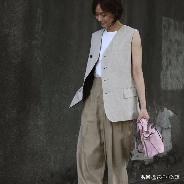 五六十歲不想有“大媽感”？看52歲的福岡佳子，優雅又減齡