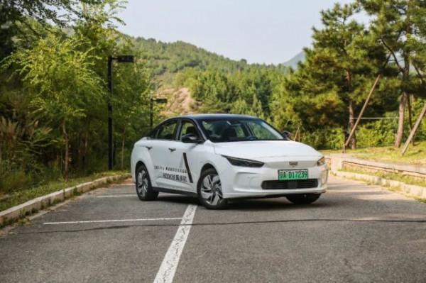 紮實的不止600km續航!幾何A Pro秋季初體驗:車機驚喜 紮實的不止600km續航!幾何A Pro秋季初體驗:車機驚喜