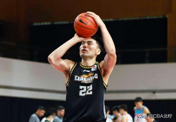 CBA三訊息：首鋼老將確定離隊，李曉旭15罰全丟，莫蘭德開始訓練