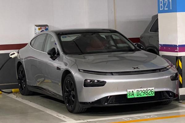 一公里不到四毛錢 小鵬P7四驅高效能版電耗測試