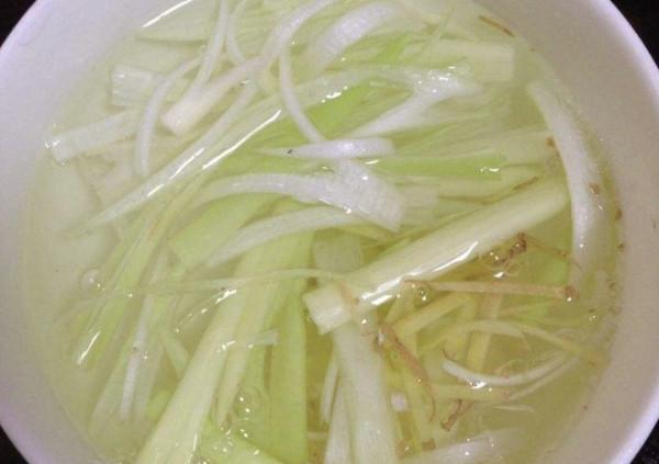 明日冬至包餃子，調餡牢記“4放3不放”，無論啥餃子，都香嫩可口