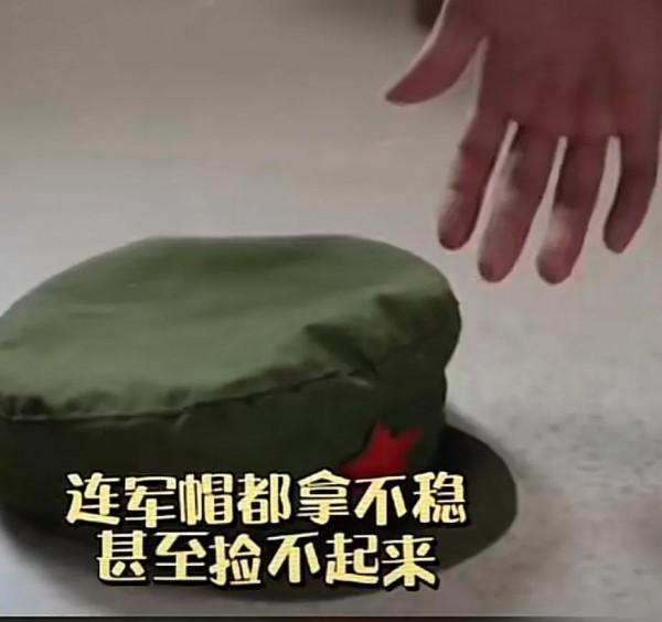 顧一野激動到舊傷復發顫抖的手讓人破防那是最愛的事業最愛的軍裝