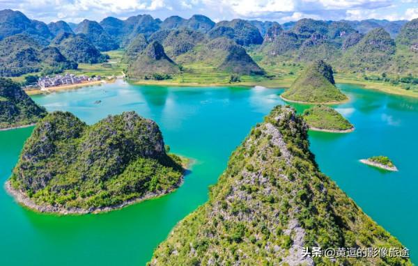 航拍:廣西最美喀斯特水上峰林!青山成嶼,千頃澄碧 航拍:廣西最美喀斯特水上峰林!青山成嶼,千頃澄碧