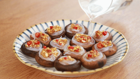 給肉都不換!香菇做出海鮮味,3分鐘超快手 給肉都不換!香菇做出海鮮味,3分鐘超快手