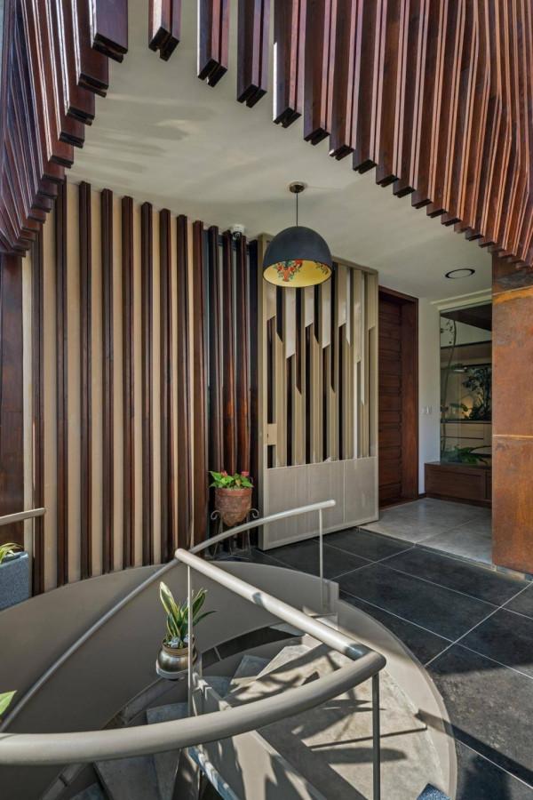 跟父母同住“回”字戶型,雙客廳雙樓梯中間天井汀步,舒適和睦 跟父母同住“回”字戶型,雙客廳雙樓梯中間天井汀步,舒適和睦