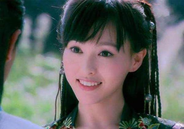 同是演女媧後人，劉亦菲唐嫣驚豔，趙麗穎&OpenCurlyDoubleQuote;雷人&rdquo;，娜扎像盲人