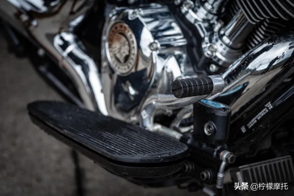 超百匹馬力，給油就能起飛！印第安新車試駕報告