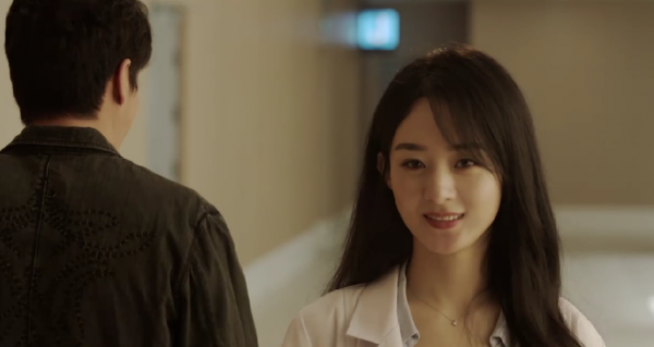 趙麗穎新劇播完兩集不見人，跨界懸疑題材變大BOSS,告別小白花