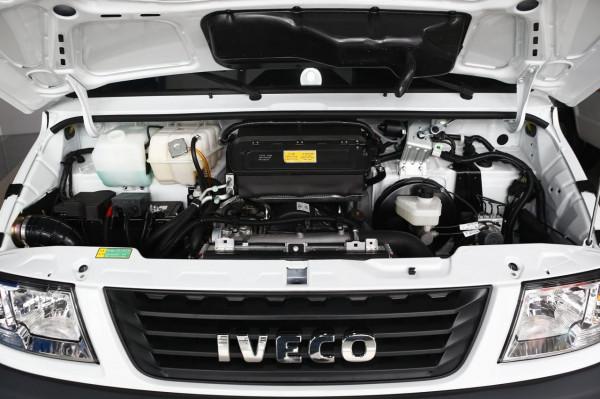 新車 | 售10.79萬起，依維柯新得意上市，配2.5T、2.8T柴油國六動力