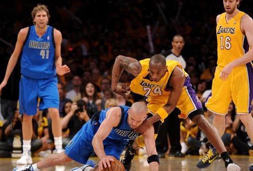 11年科比志在三連冠,卻遭小牛隊橫掃,這是為什麼?答案在這裡 11年科比志在三連冠,卻遭小牛隊橫掃,這是為什麼?答案在這裡