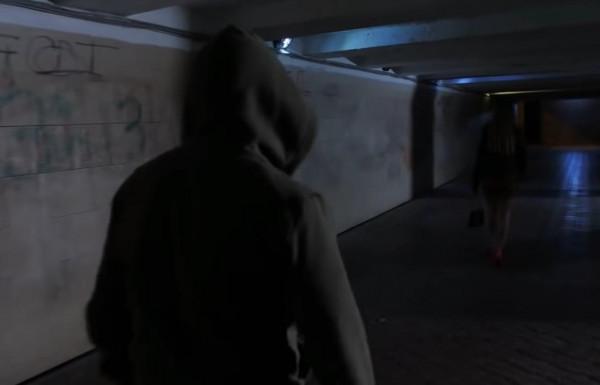 英國女人花88元買了枚二手戒指，30年後去鑑定才發現價值500萬