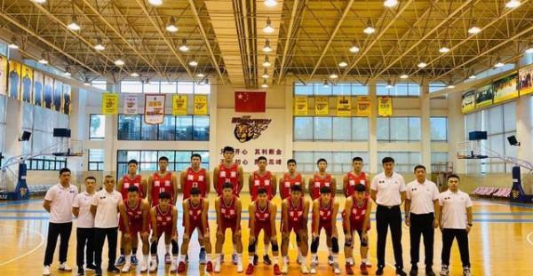 再見易建聯!再見任駿飛,廣東男籃完成新老交接,衝擊全運會冠軍 再見易建聯!再見任駿飛,廣東男籃完成新老交接,衝擊全運會冠軍