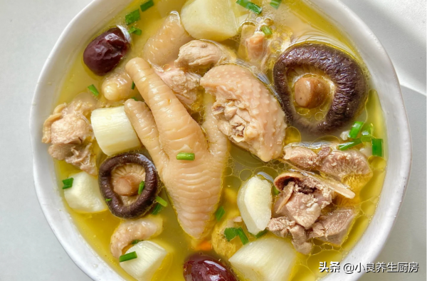 立冬後喝湯最養人,貴也要捨得,滋補又暖胃,廣東人經常喝 立冬後喝湯最養人,貴也要捨得,滋補又暖胃,廣東人經常喝