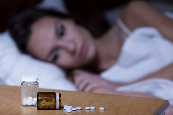 王力宏緋聞涉事者服藥“自殺”，兩粒褪黑素和維生素夠嗎？