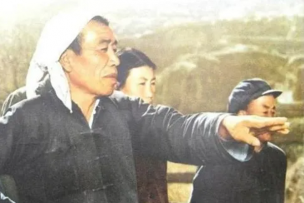 究竟是什麼原因，使得一個半文盲的農民，被偉人欽點任命為副總理