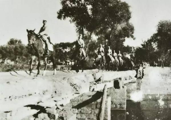 國民黨俘虜評價粟裕：他不僅能指揮解放軍，還能指揮蔣軍