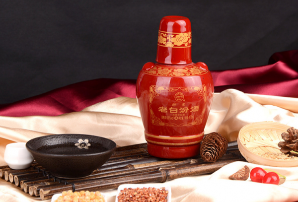 新年結婚小高峰，婚宴用酒這5款就夠了，喜慶上檔次，好喝還不貴