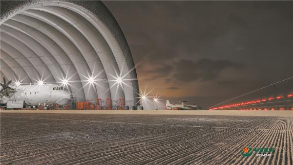 直擊海軍航空兵某師跨晝夜對抗訓練現場