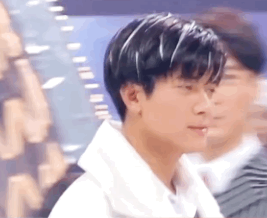 《蜀山奇俠》：男主盛世美顏，男二大光腿，男四後來成了四大天王