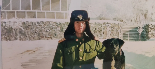 這名基層軍醫，我想說他了不起