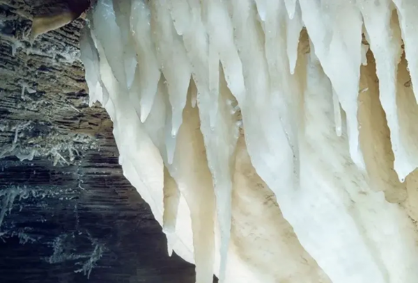 探尋“冬暖夏涼”的奧秘!北京房山銀狐洞冬日遊玩指南! 探尋“冬暖夏涼”的奧秘!北京房山銀狐洞冬日遊玩指南!