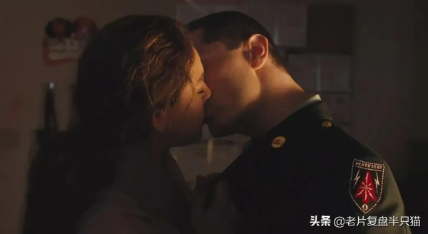 “絕望”到令人窒息的《迷霧》,還藏著“七宗罪”,你找到了嗎? “絕望”到令人窒息的《迷霧》,還藏著“七宗罪”,你找到了嗎?