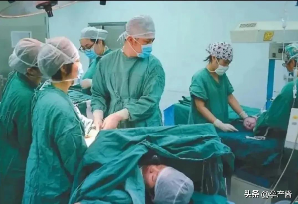 2017.12.12,17:39分8.1斤的兒子出生,瞬間覺得對得起江東父老了 2017.12.12,17:39分8.1斤的兒子出生,瞬間覺得對得起江東父老了