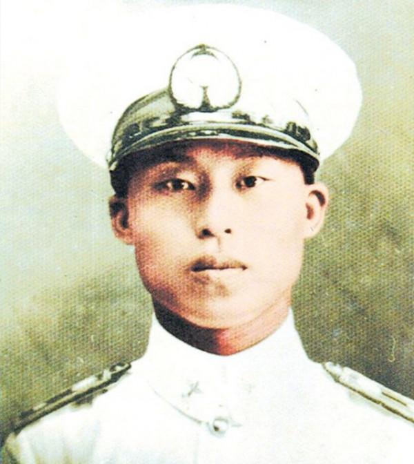 “民族英雄”高志航，30歲英勇犧牲，留下的校花妻子過得如何？