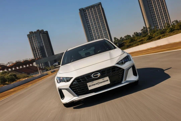 2021年終盤點：從凡爾賽到影豹，今年哪些新車充滿了爭議？