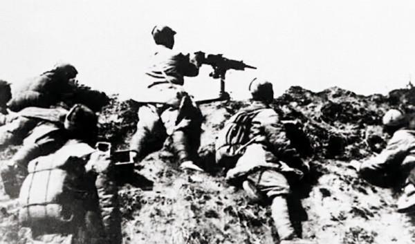 被七倍敵軍包圍，率部殺出後林彪不相信，問：你是團長？才27歲