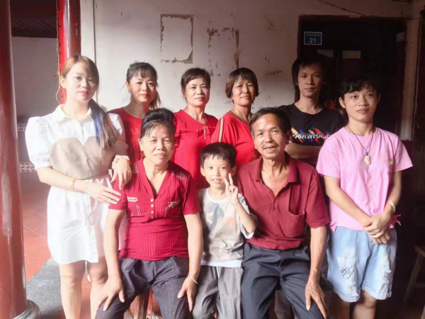 疫情下的血緣紐帶 疫情下的血緣紐帶