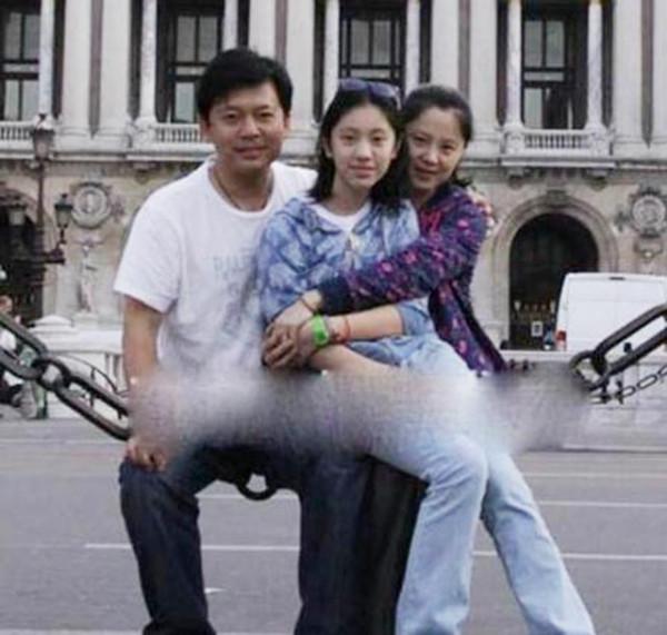 零緋聞“趙剛”何政軍的不尋常經歷和他背後深愛的女人