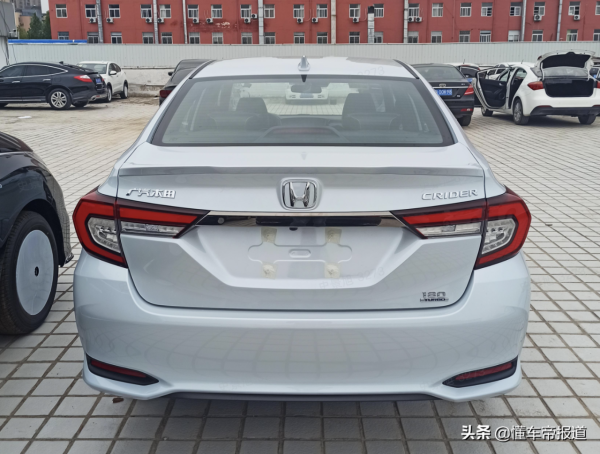 新車|變身“小雅閣”?曝廣汽本田新款凌派實車,與日產軒逸同級 新車|變身“小雅閣”?曝廣汽本田新款凌派實車,與日產軒逸同級