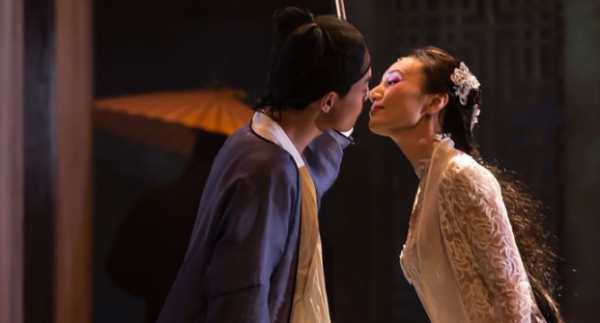 金星黃渤盛讚，趙寶剛說“請不動”她，44歲的她到底牛在哪裡？