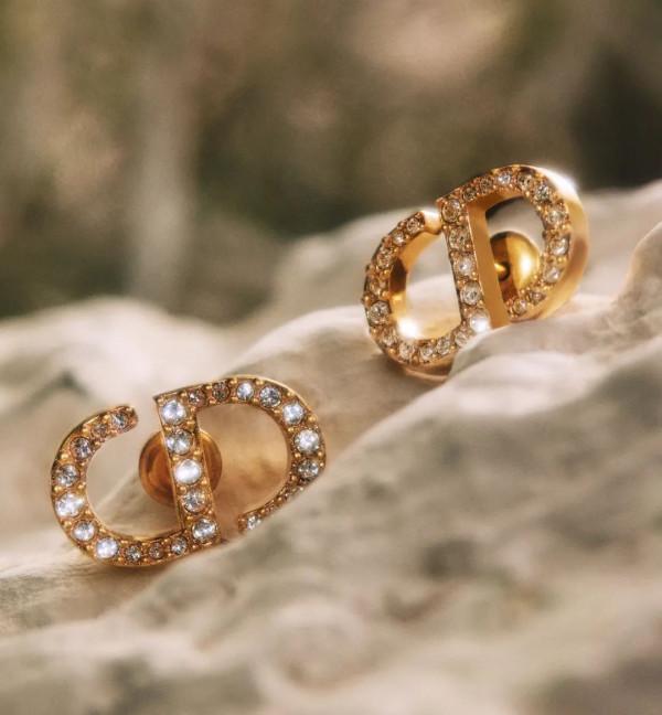 講真的 | 聖誕除了要穿美美，那些堆在樹下的禮物也是重點呀