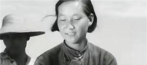 1952年，我軍一人在看紀錄片時突然大哭，指著螢幕：她是我妻子