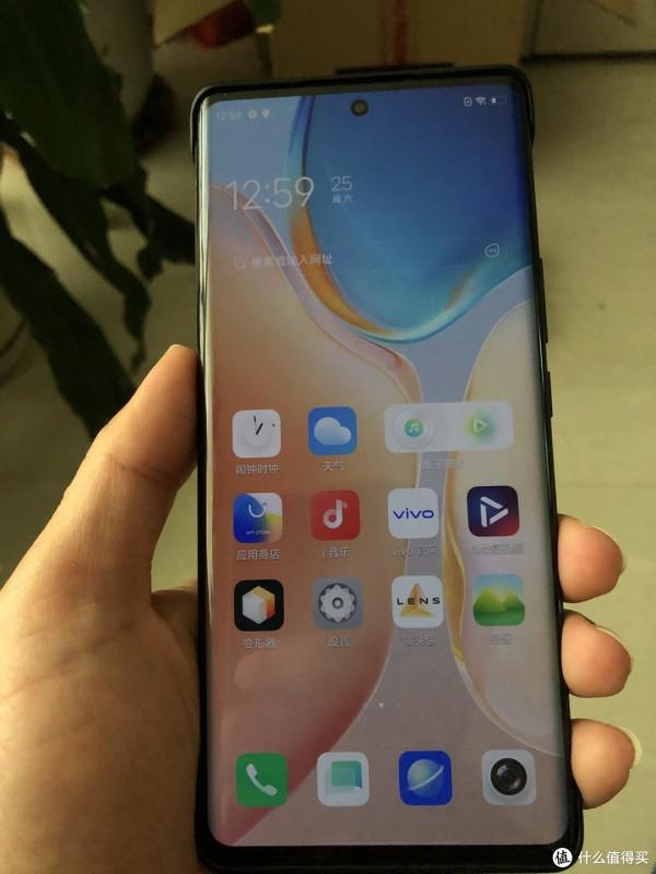 一年入手OPPO、vivo、蘋果、一加品牌的旗艦機!最後當了個垃圾佬 一年入手OPPO、vivo、蘋果、一加品牌的旗艦機!最後當了個垃圾佬