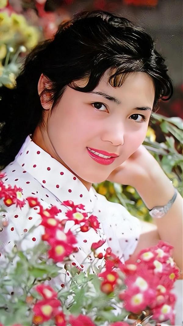 80年代女神 姜黎黎