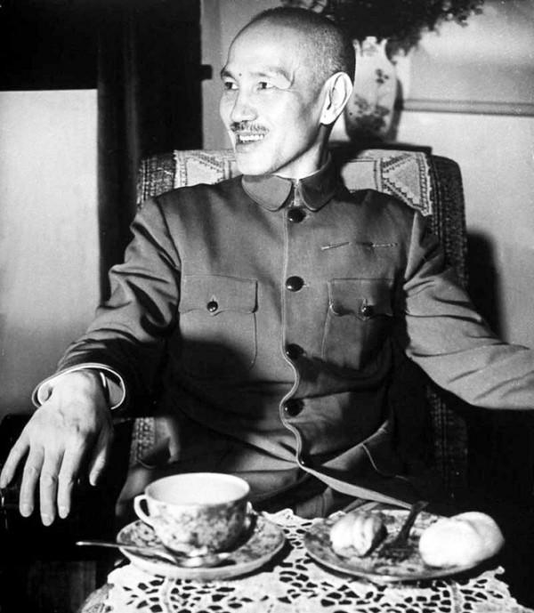 1951年陳毅元帥下令,將國軍中將畢書文押到南京審判槍決,為何? 1951年陳毅元帥下令,將國軍中將畢書文押到南京審判槍決,為何?